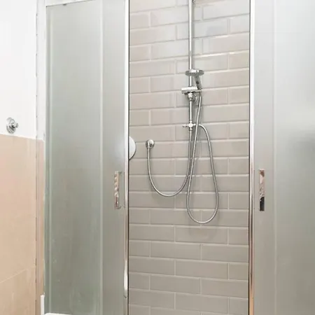 Smart Rent Nei Pressi Di Via Toledo 2 Da Letto Ferienhaus Neapel