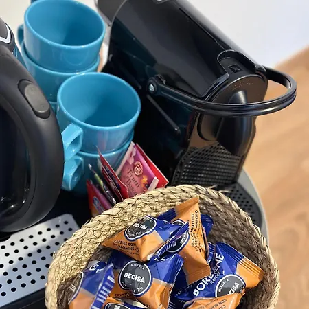 Smart Rent Nei Pressi Di Via Toledo 2 Da Letto Neapel